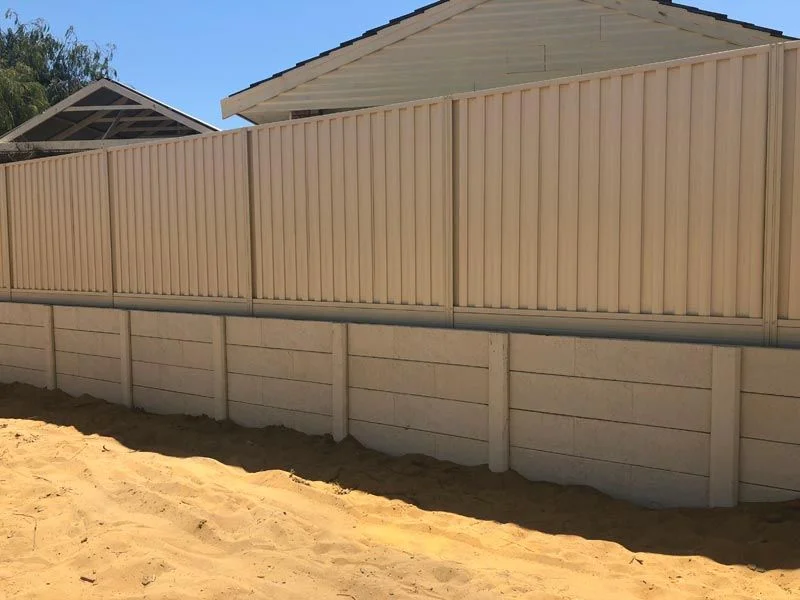 Long Colorbond fence run in Canning Vale
